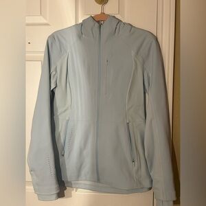 Lululemon Crosschill size 8 in powder blue